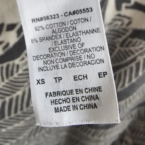 NIKE Cropped Tropical Print Leggings, XS - Picture 6 of 6